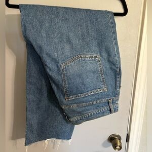 Distressed Straight Leg Jeans